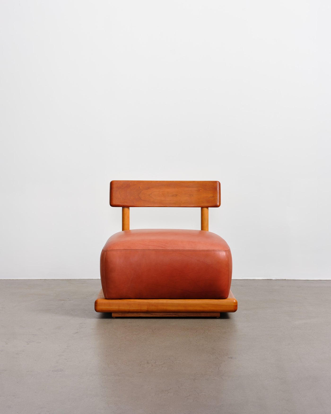 Nez Chair - Cherry with Leather